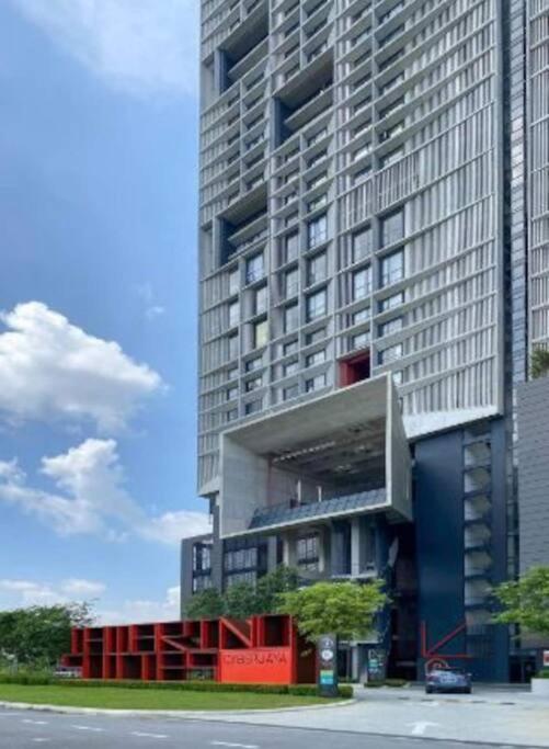 Luxury Stay-Tamarind Suite Cyber ไซเบอร์จายา ภายนอก รูปภาพ